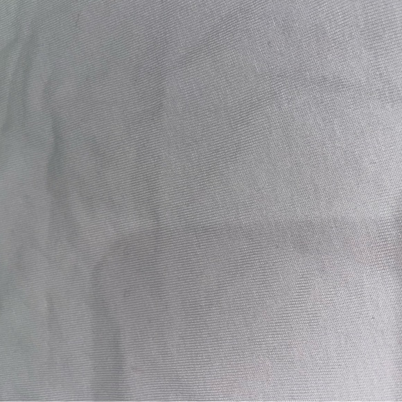 Calvin Klein gray T-shirt - Picture 3 of 5